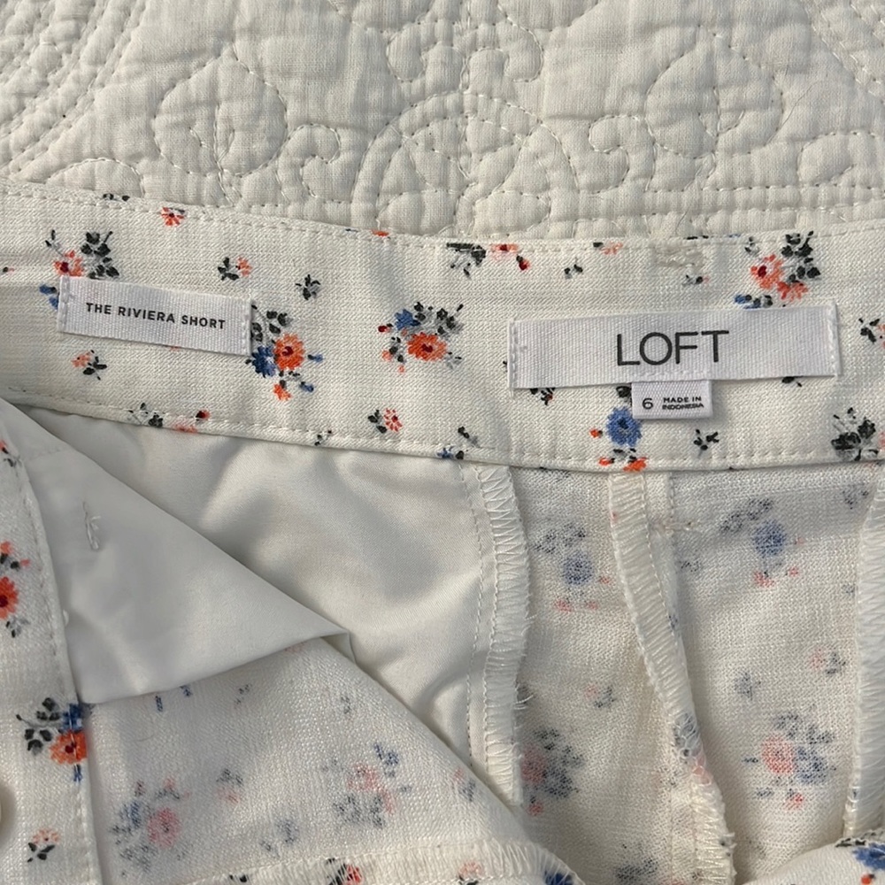 LOFT Riviera Shorts In Floral size 6 - Picture 6 of 8